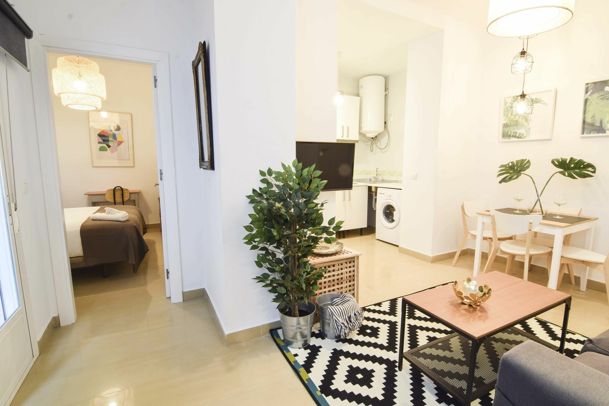 Letmalaga Center White Lägenhet Exteriör bild